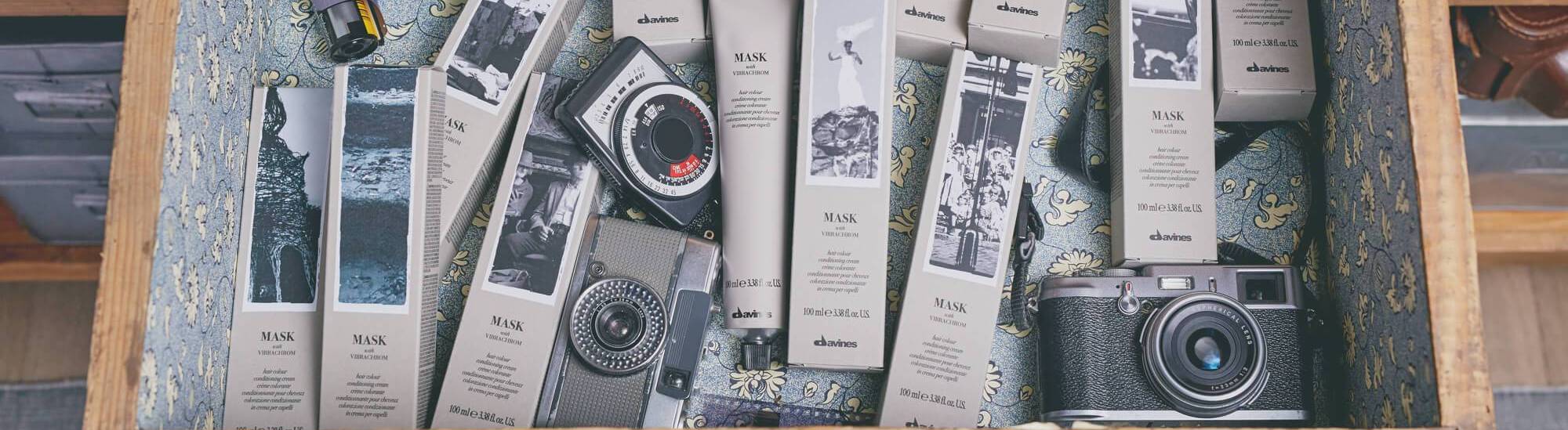 Інноваційна система фарбування волосся Davines Mask with Vibrachrom